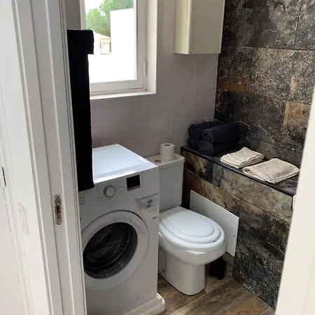 Studio Résidence Arboré Avec Piscine *