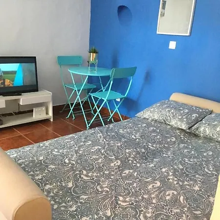 Studio Résidence Arboré Avec Piscine Apartamento